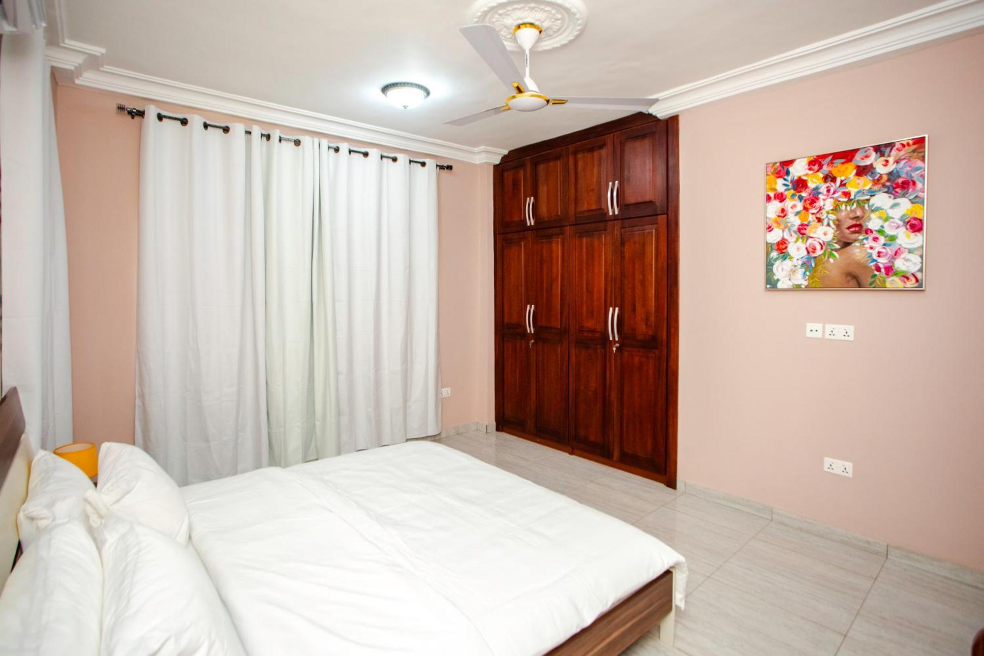 Maat Luxury Homes Accra Exteriör bild