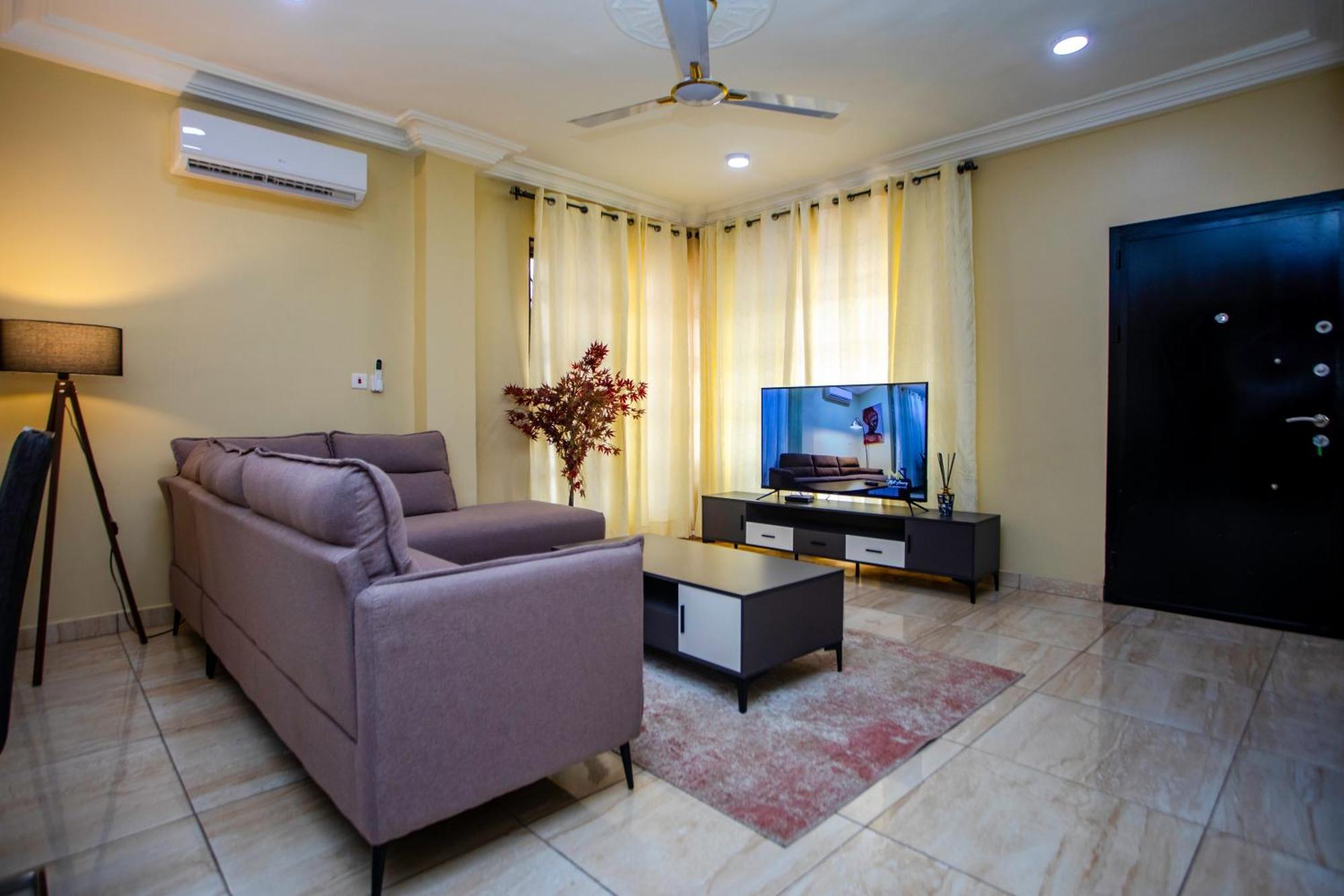 Maat Luxury Homes Accra Exteriör bild